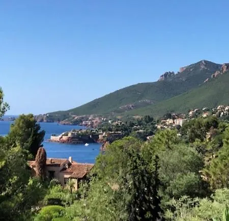 Panoramic Sea View In Private With Pool Théoule-sur-Mer